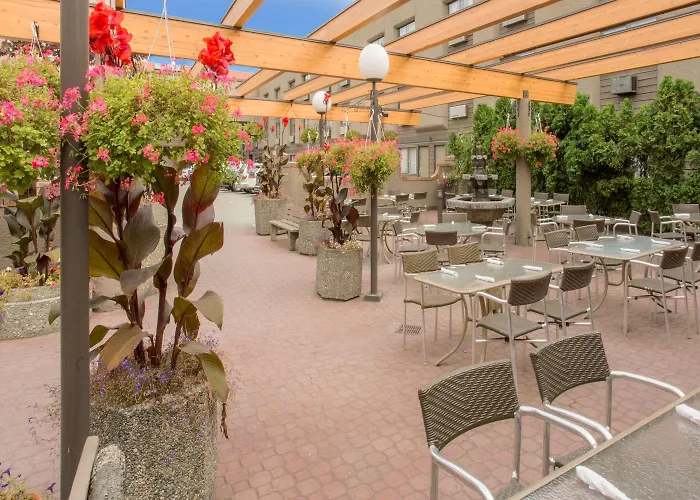 Ramada By Wyndham Kelowna Hotel & Conference Center