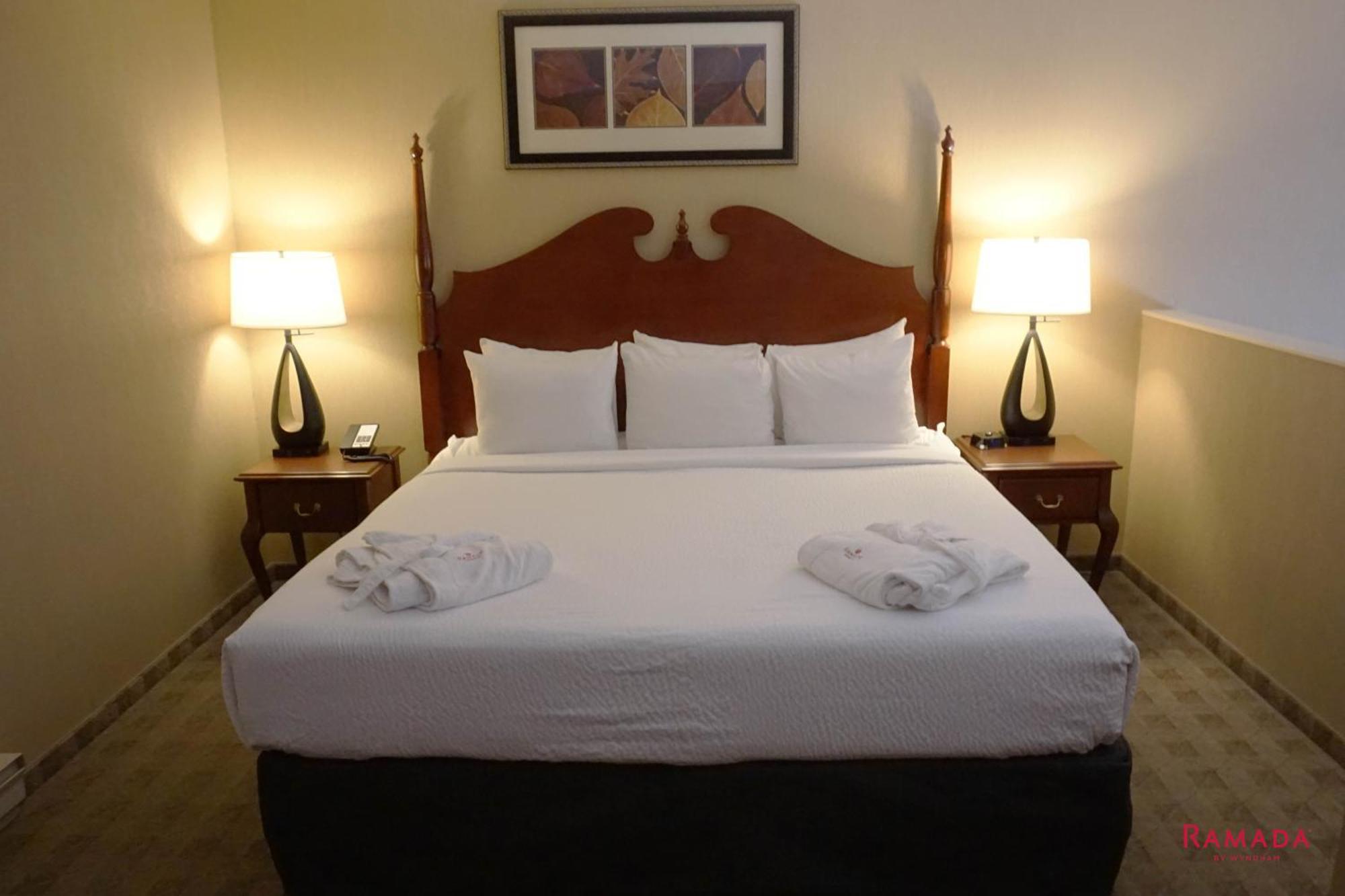 Hotel Ramada By Wyndham & Conference Center