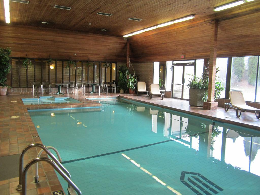 Ramada By Wyndham & Conference Center